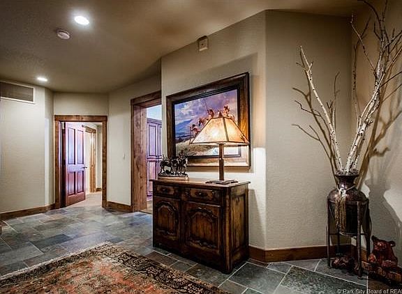 4th image of 2280 Deer Valley Dr E #333