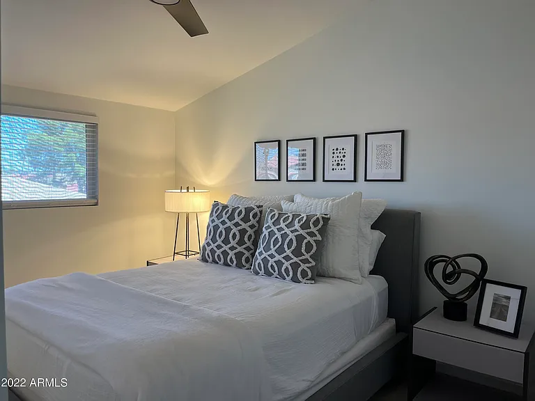 5651 N 79th St #6 — Photo 26
