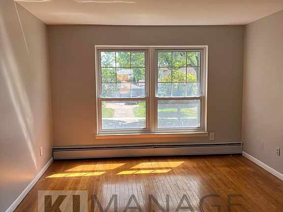 2nd image of 3211 Benjamin Ave