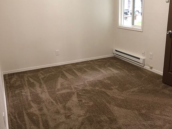 4th image of 139 Whaleview Ct