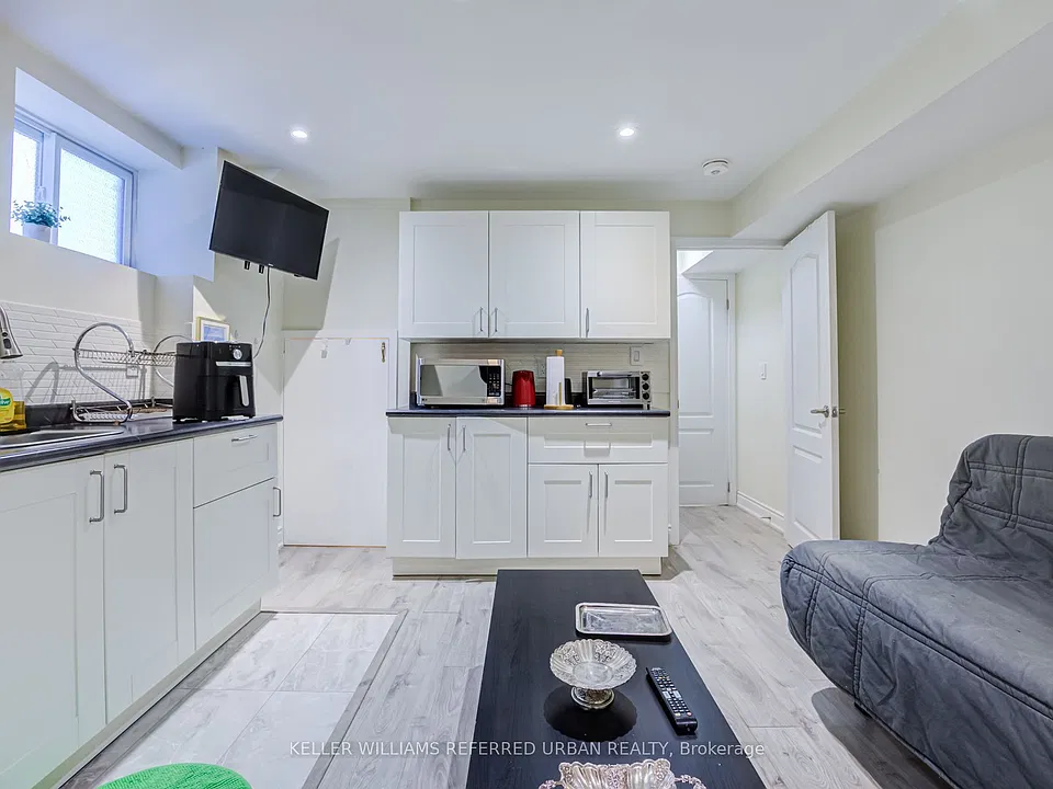 60 Mynden Way #BASEMENT