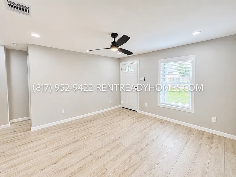 6301 Iron Rock Ave — Photo 5