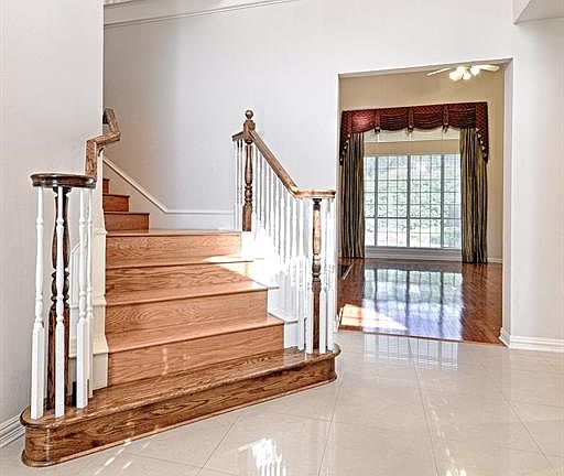 4th image of 8021 Hazeltine Dr