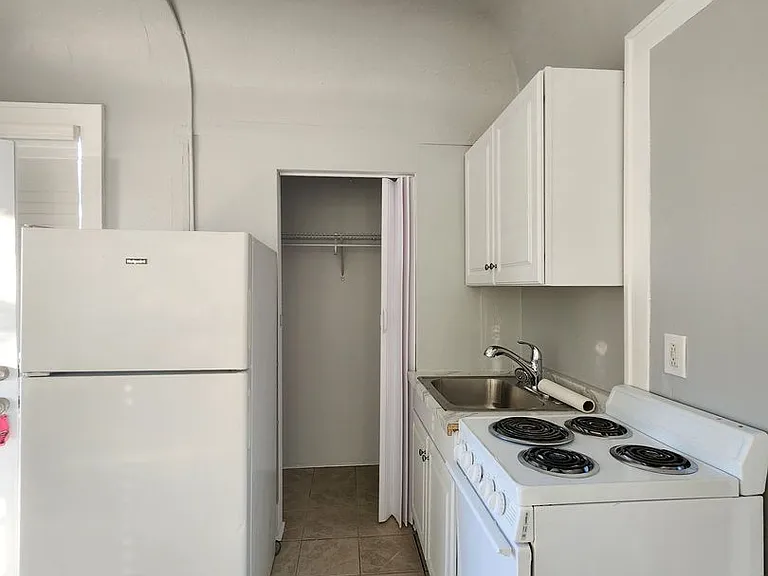 1208 S Ridgewood Ave #2 — Photo 3