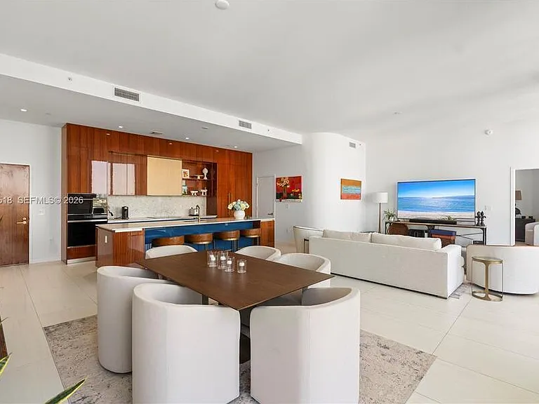 2678 Tigertail Ave #Penthouse 4 — Photo 4