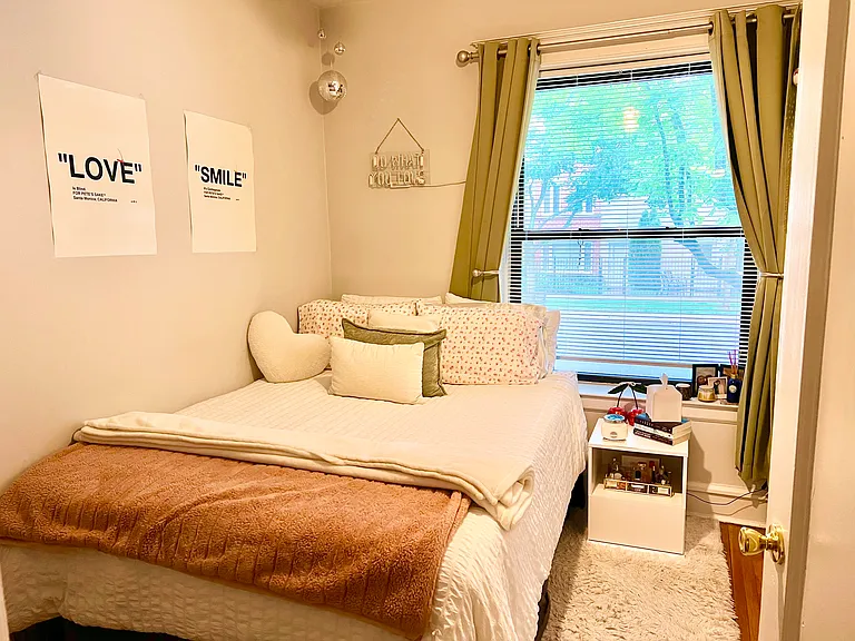 909 W Sheridan Rd #1 — Photo 5