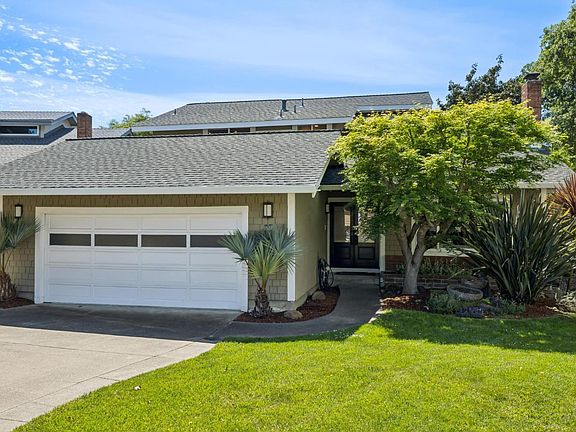 2nd image of 29 Andreas Circle