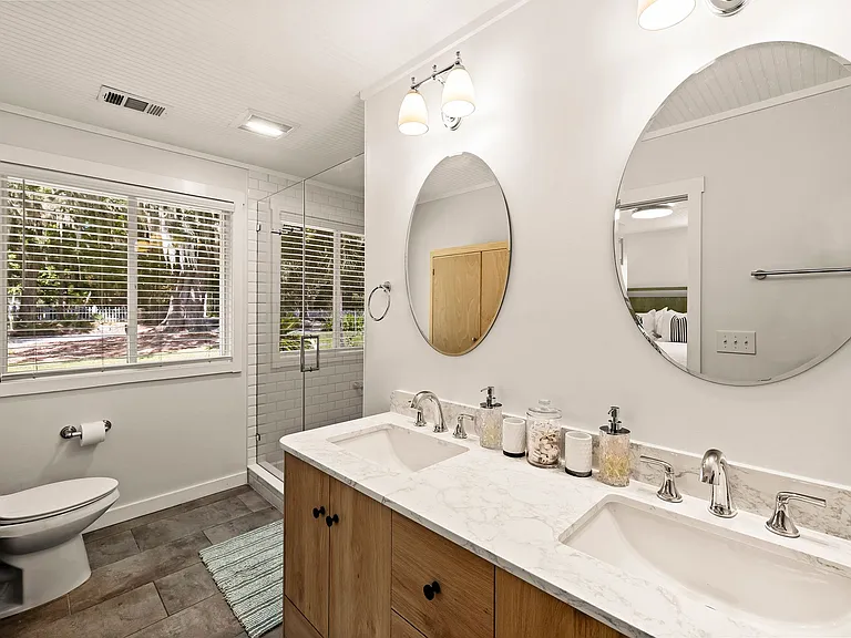 151 Rendant Ave — Photo 27