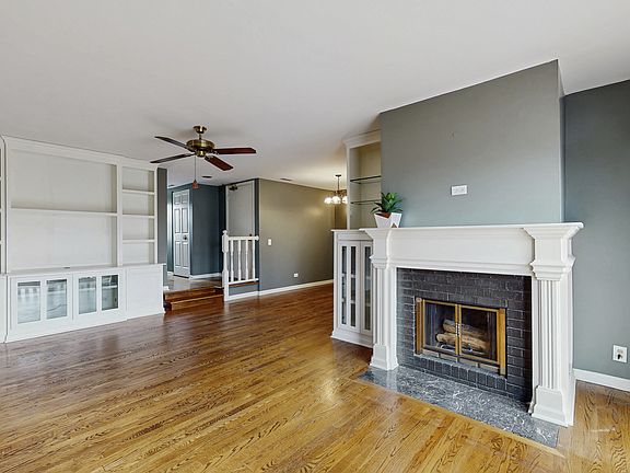 4th image of 207 Coventry Cir