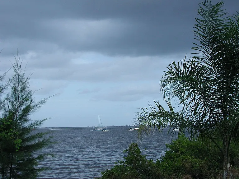 351 Del Monte Rd #B — Photo 44