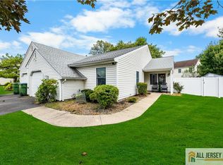 67 Woodbrooke Dr, Edison, NJ 08820