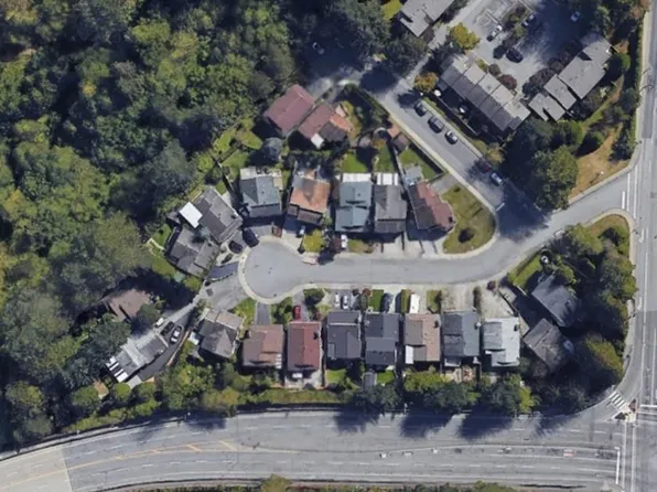 1118 Wallace Ct, Coquitlam, BC V3C 4X4