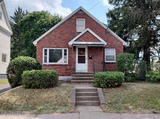 1012 Raymond St, Schenectady, NY 12308