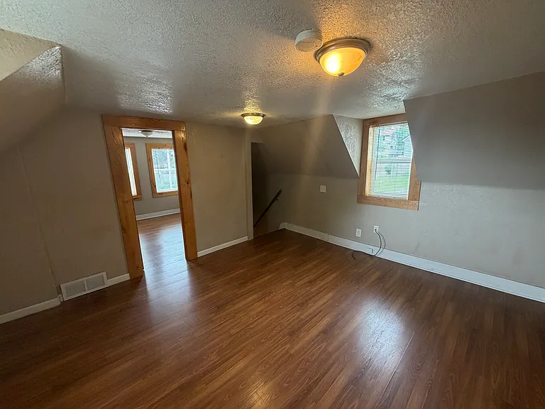 211 E High St #2 — Photo 8