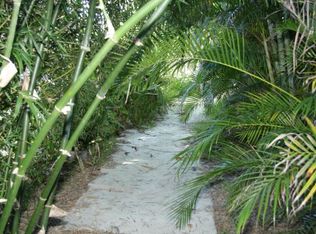 25 Golfview Rd, Rotonda West, FL 33947