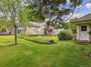 9 Columbus Avenue, East Lyme, CT 06357