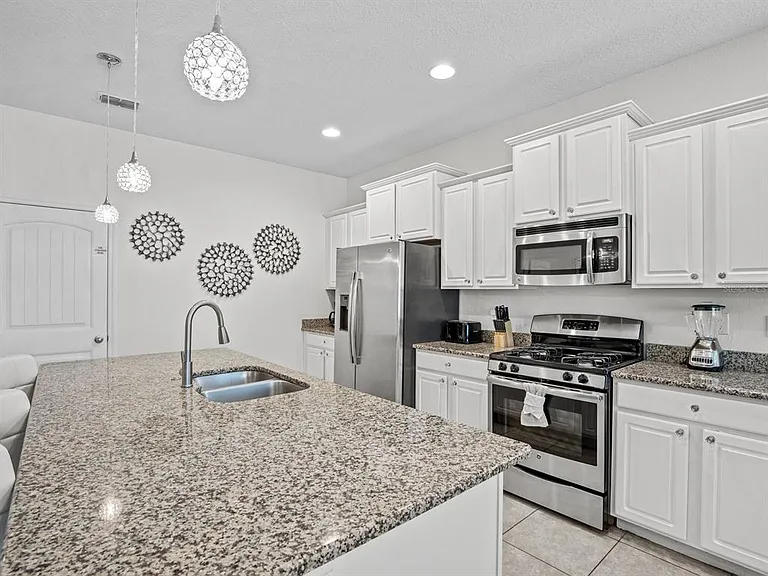 4811 Terrasonesta Dr — Photo 5