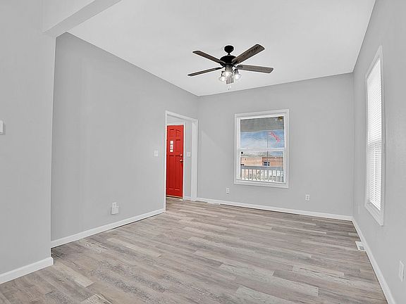 4th image of 310 N Elmwood Ave