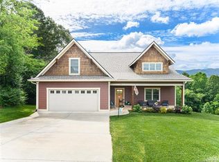 123 Noble Rd, Fairview, NC 28730