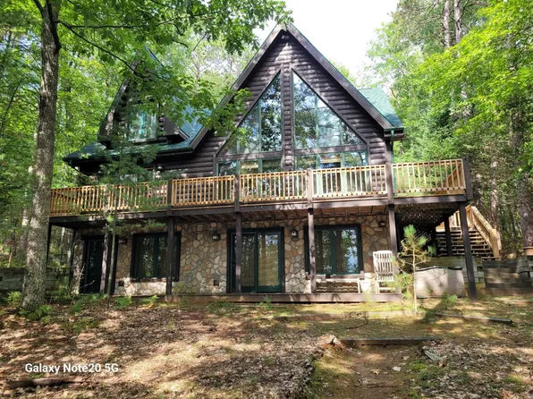 5163 Berry Rd, Land O Lakes, WI 54540