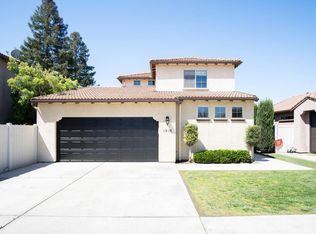 1910 W Roby Ave, Porterville, CA 93257
