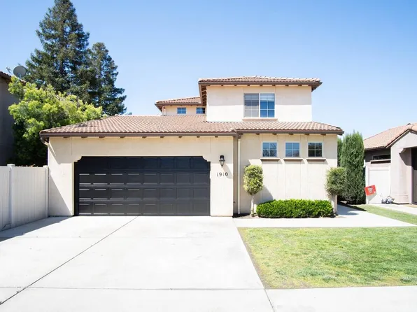 1910 W Roby Avenue, Porterville, CA 93257