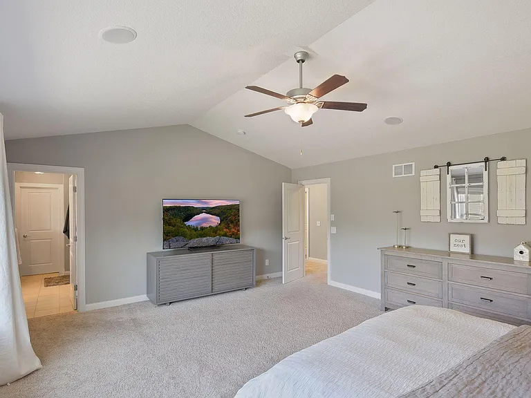 5596 Orchard Cv — Photo 22