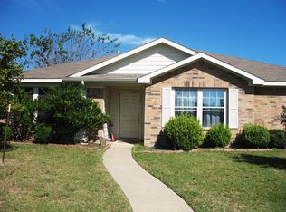 108 Palm Dr, Lancaster, TX 75146