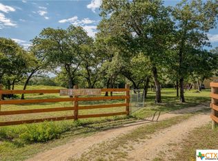 3480 Chuckwagon Rd, Luling, TX 78648
