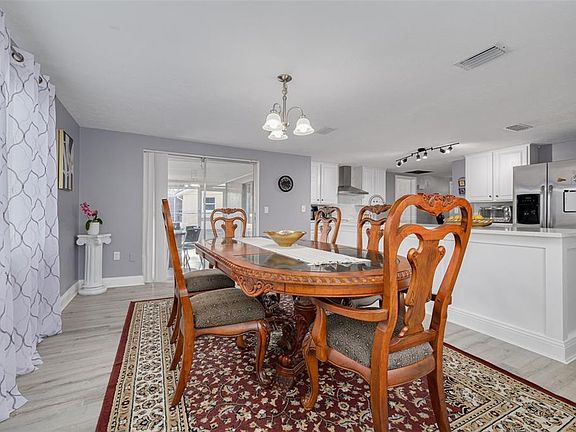 2nd image of 4232 Canandaigua Ct