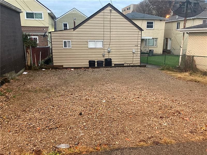 1628 Constitution Blvd, New Kensington, PA 15068 Zillow