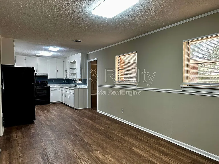 1009 Rosedale Dr — Photo 14