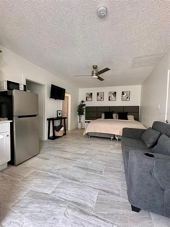 1 bed, 1.0 bath, 560 sqft, $1,250 — Photo 1