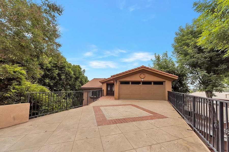 1st image of 21539 Arcos Dr