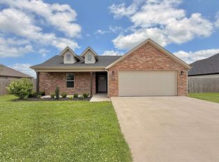 904 Maple View St, Springdale, AR 72762
