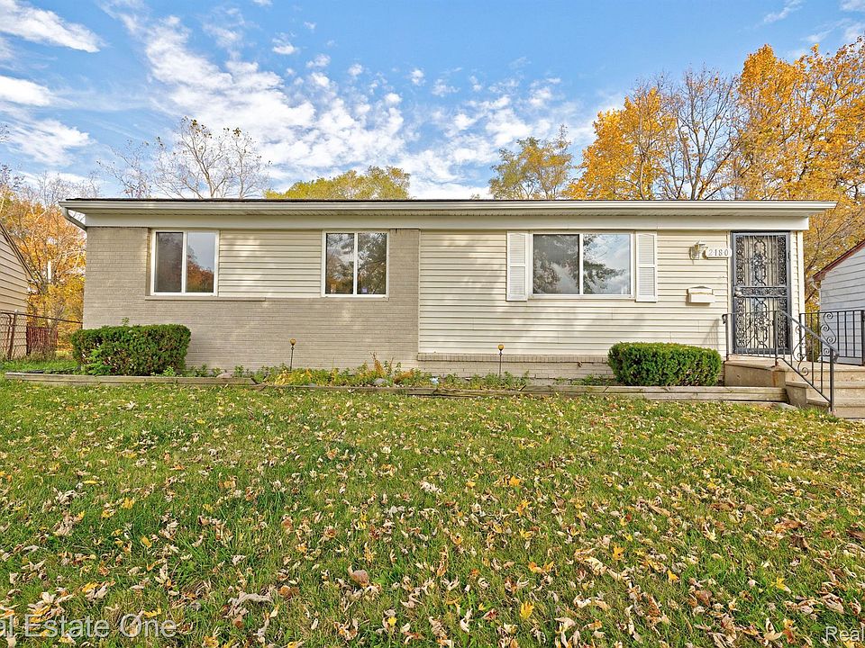 1st image of 2180 Flamingo Dr