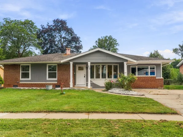 457 Lilac Ln, Elk Grove Village, IL 60007