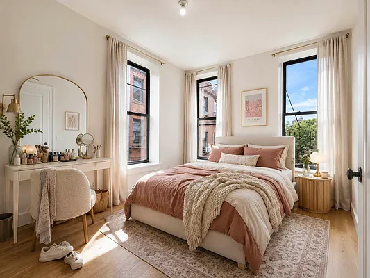 Bedroom, photo 2