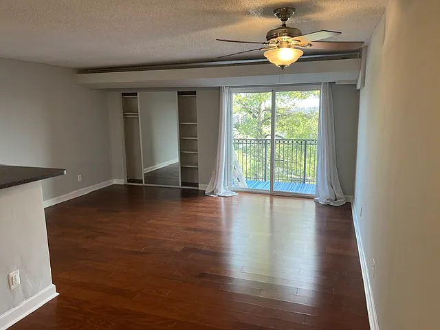 75 S Reynolds St #404 — Photo 6