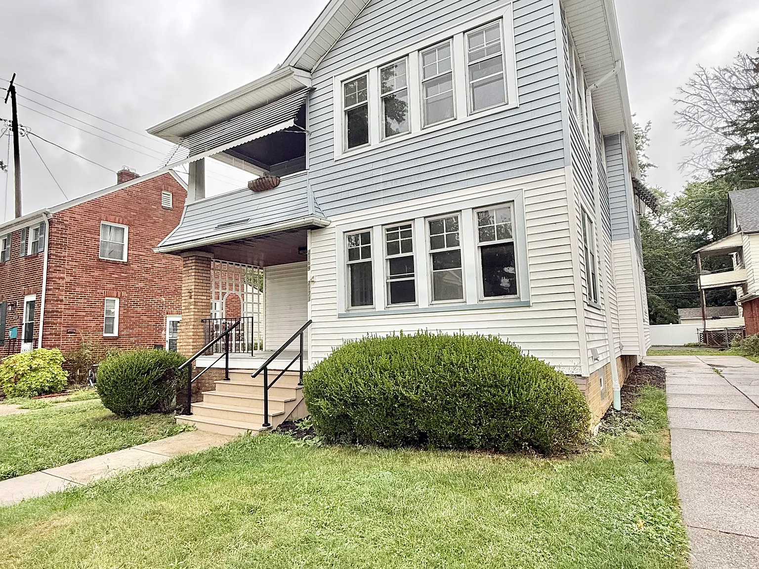 2 bed, 1200 sqft, $1,595 — Photo 1