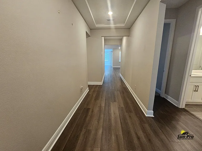 379 Birkdale Dr — Photo 2
