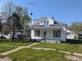 519 E Winter Ave, Greenville, IL