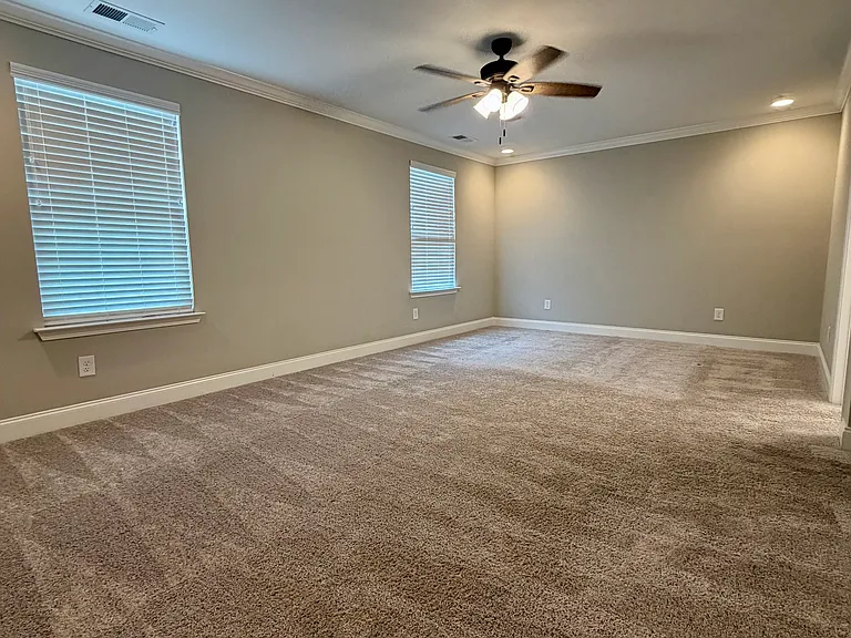 235 Claremont Ct — Photo 25