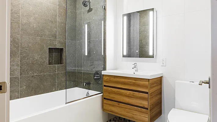 Rented by Nooklyn NYC LLC | media 16