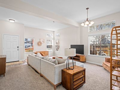741 Burgundy Ct, Reno, NV, 89506