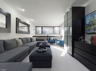 10 Ashwood #4, Irvine, CA 92604