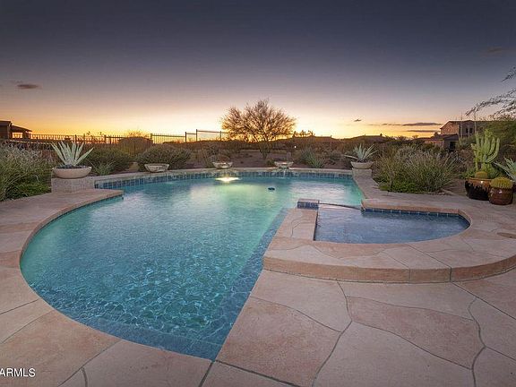 Pool & Spa