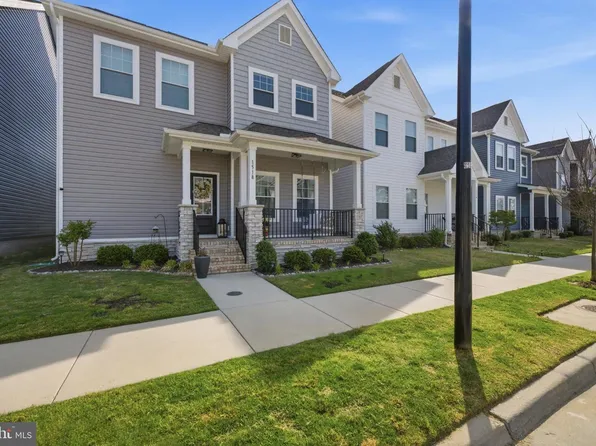 1518 Waltham Ln, Newport News, VA 23608