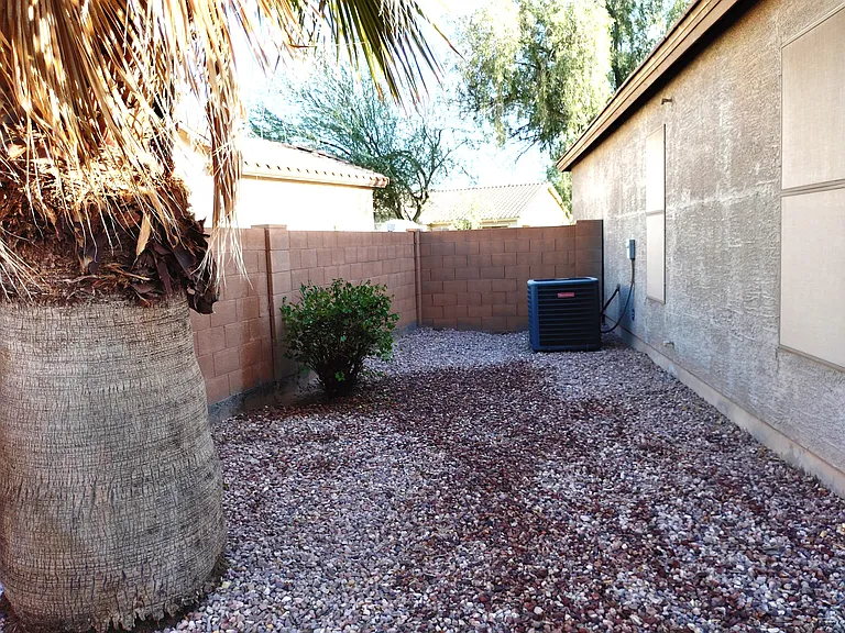 4419 W T Ryan Ln — Photo 24