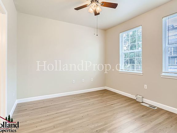 5th image of 4815 SE Teakwood St